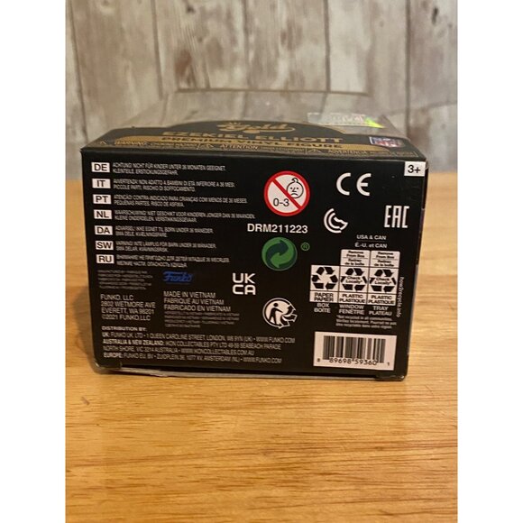 EZEKIEL ELLIOTT - Dallas Cowboys Funko Gold Premium Vinyl 5" NFL Figure - Picture 6 of 7